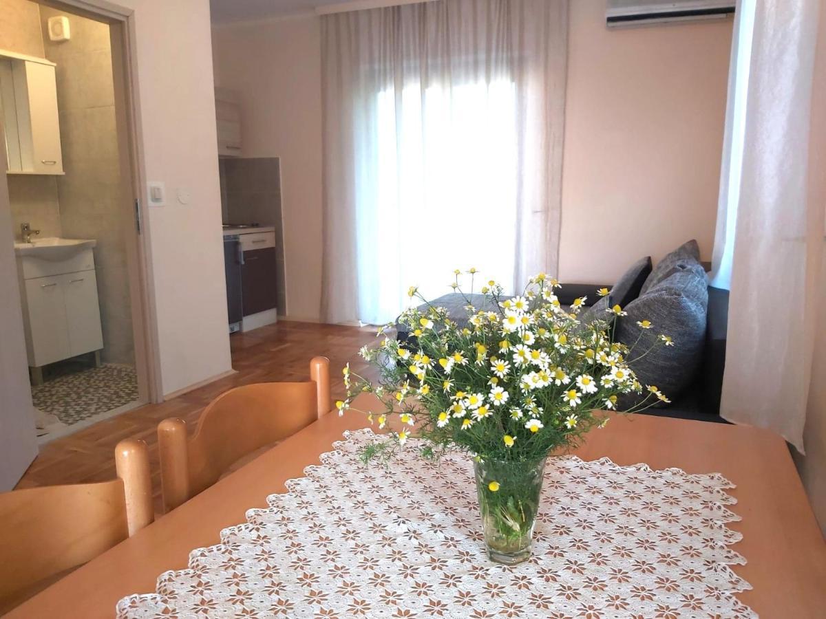 Apartmani Svitlana Sukošan Buitenkant foto